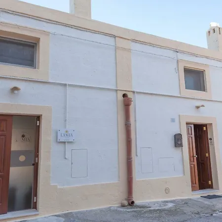 Ferienhaus Lamia 11 *